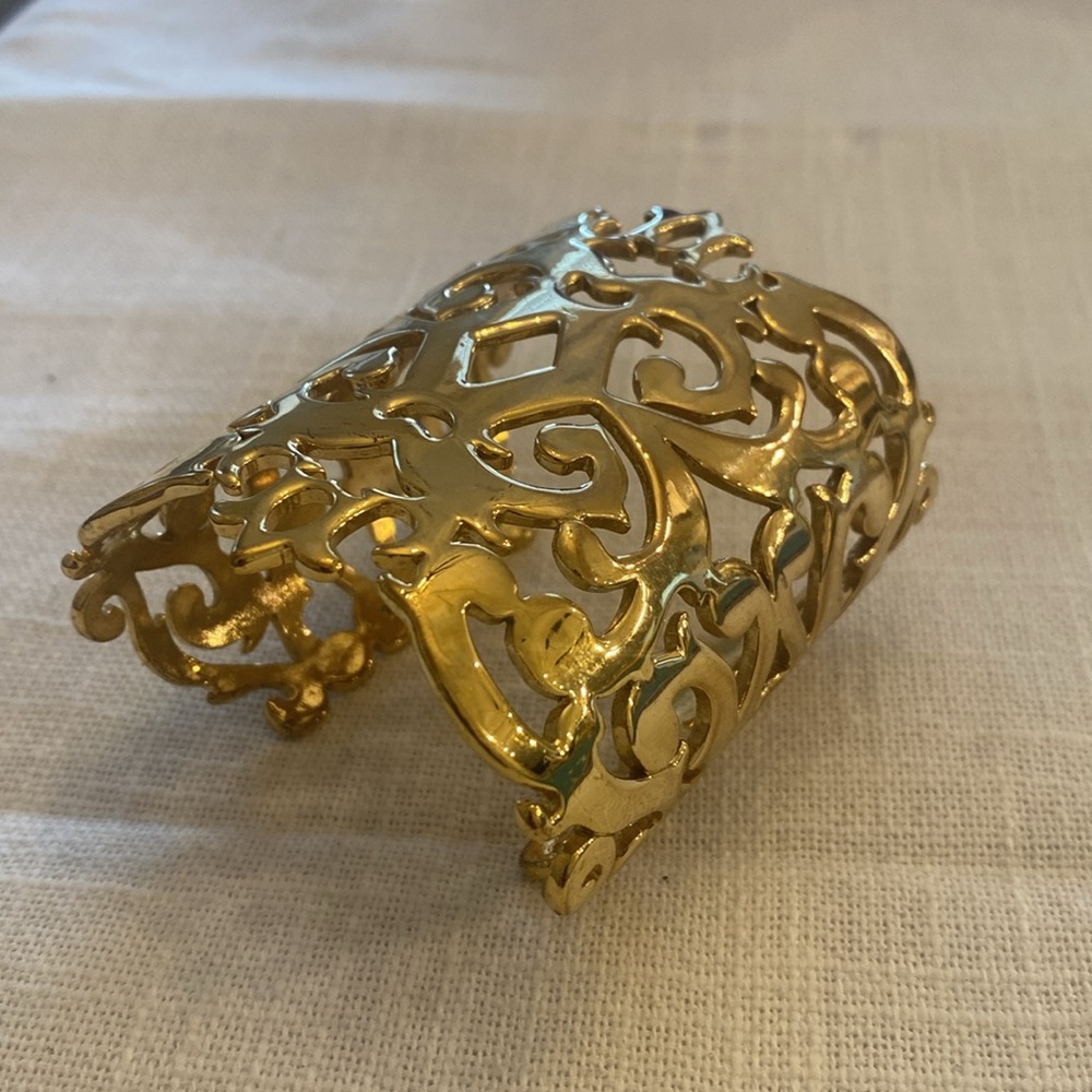 Juicy couture vintage gold cuff bracelet bangle
